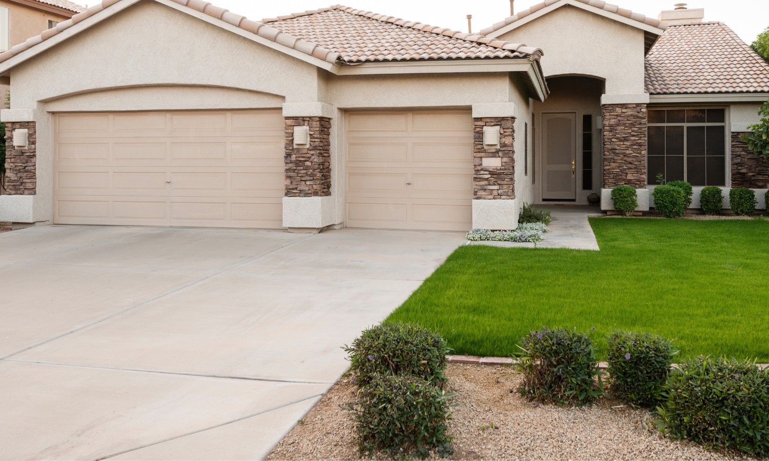 Rainbow Row Paving & Masonry